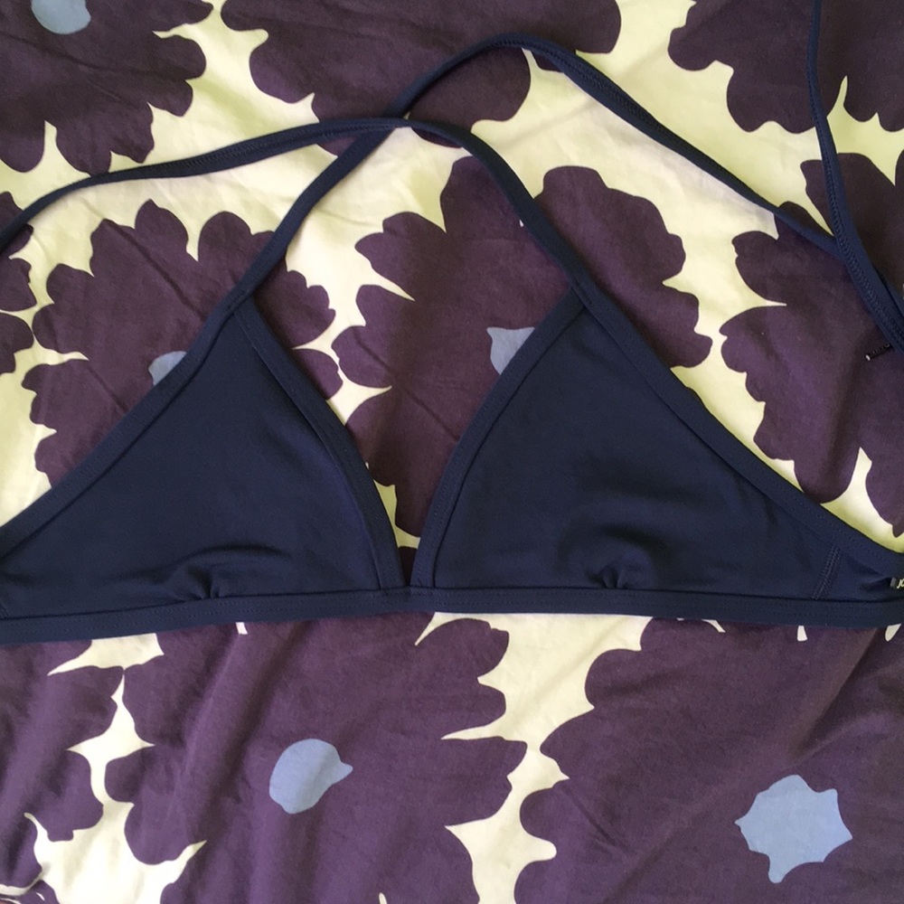Jolyn triangle top, navy blue.